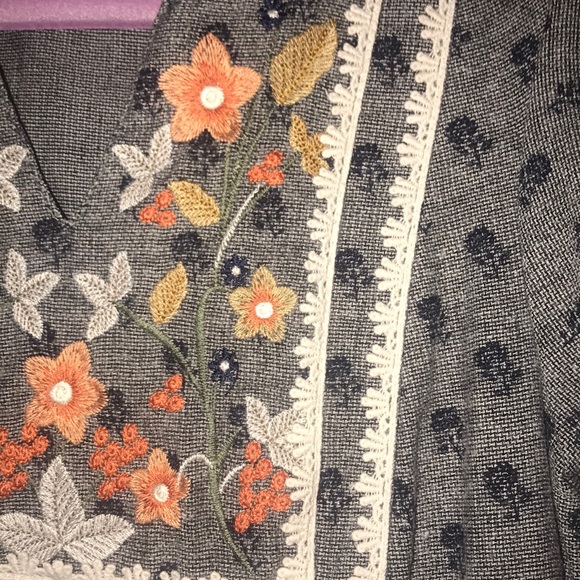 Dress - Picture 3 of 3